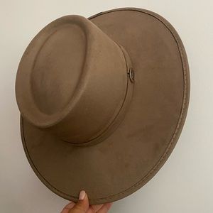 Katrina Cordobés Suede Wid Brim Hat